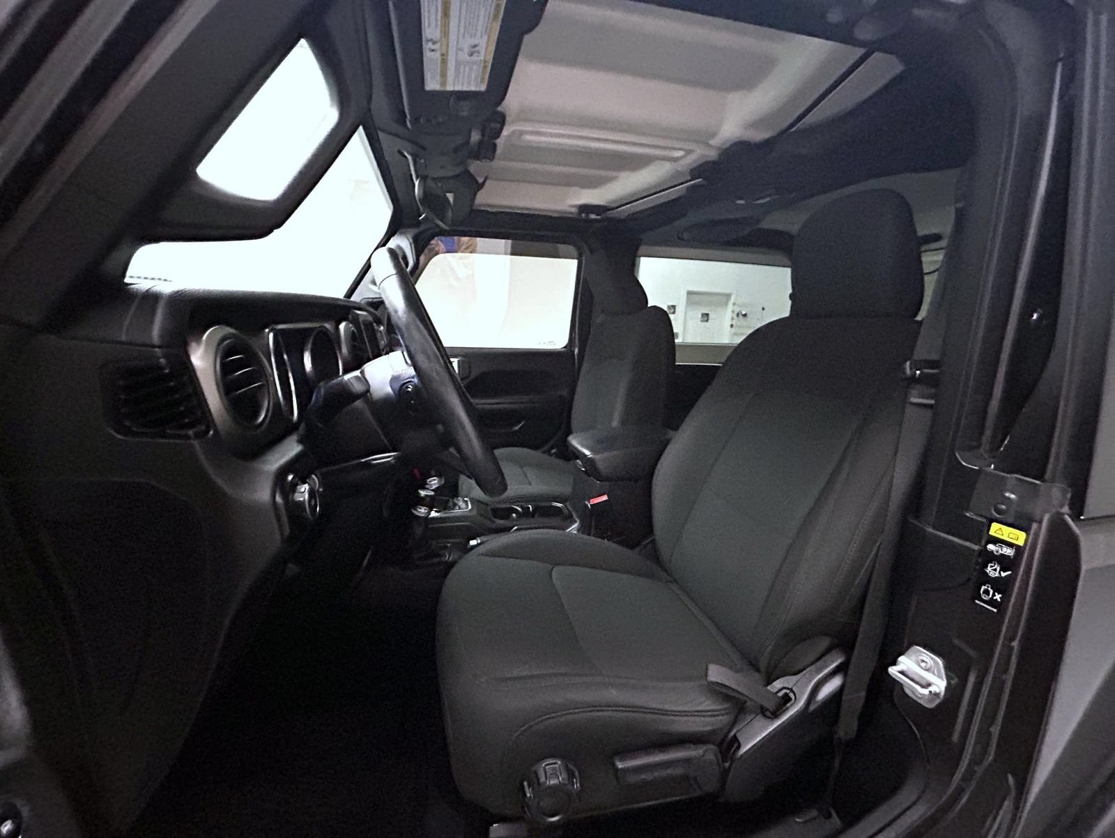 Used 2020 Jeep Wrangler Sport AWD/4WD image 10