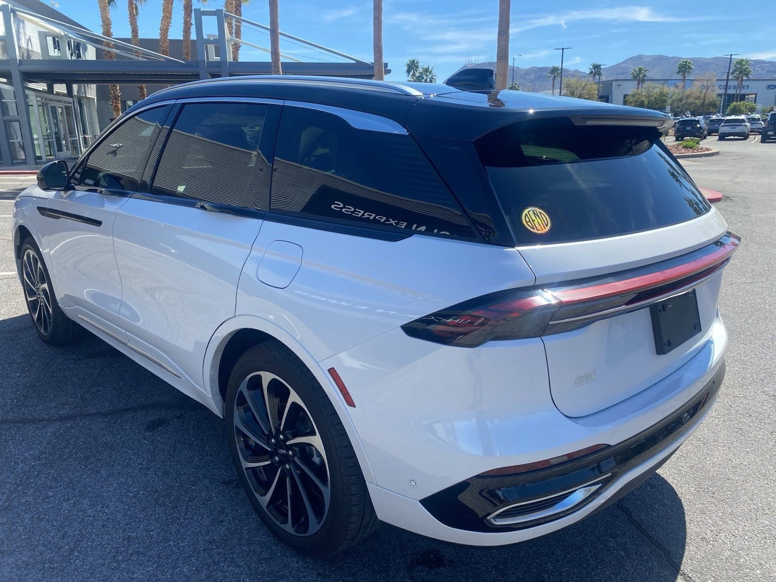 Used 2024 Lincoln Nautilus Black Label image 7