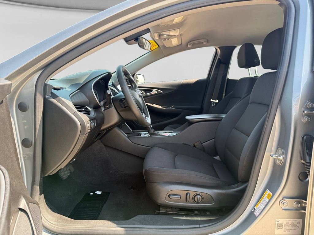 Used 2024 Chevrolet Malibu LT FWD image 19