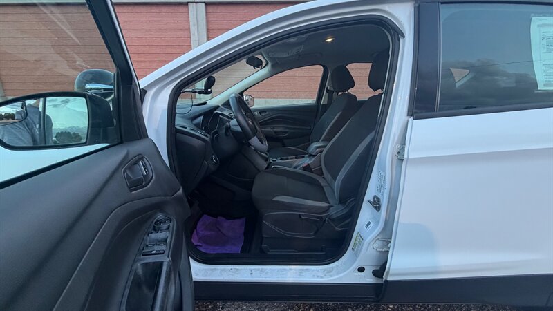 Used 2014 Ford Escape S FWD image 17