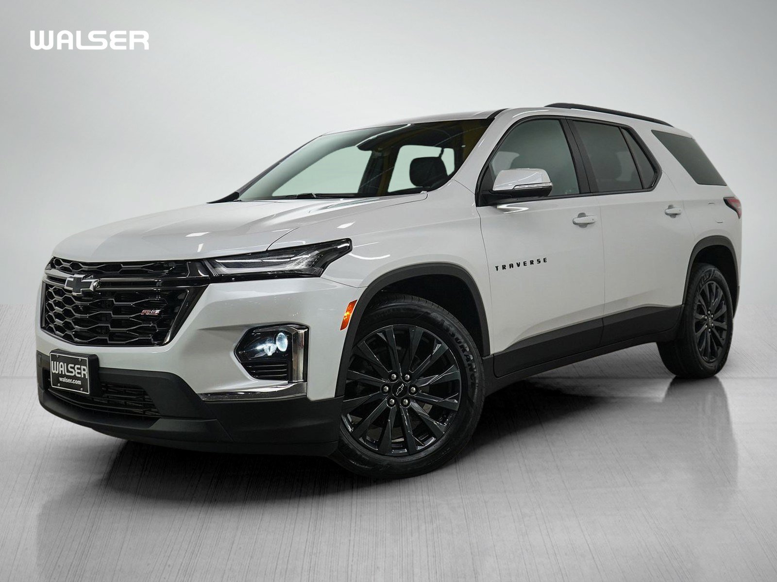Used 2023 Chevrolet Traverse RS AWD/4WD image 1