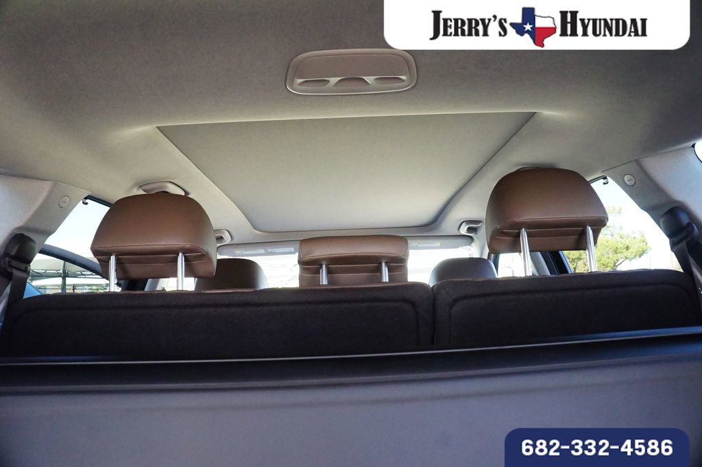 Used 2022 Hyundai Santa Fe Limited w/ Cargo Package image 24