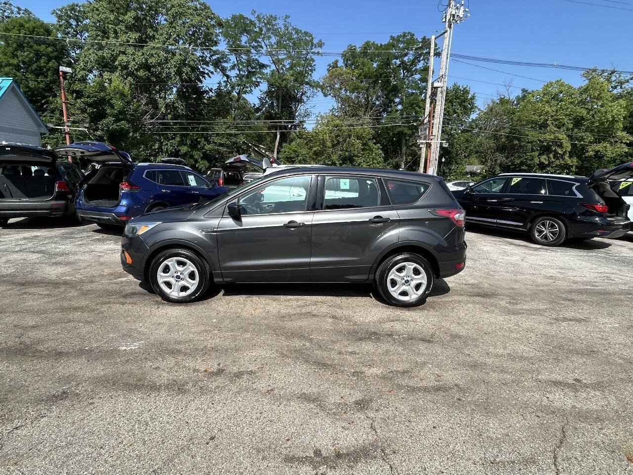 Used 2017 Ford Escape S FWD image 4