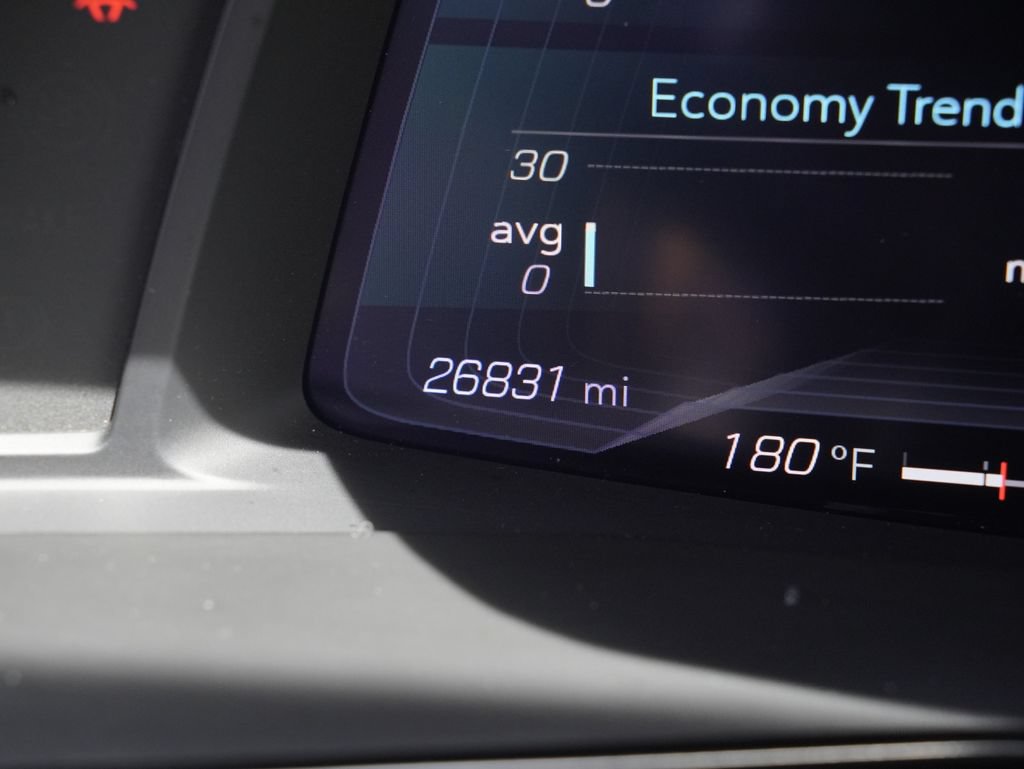 Used 2020 Chevrolet Corvette Stingray Preferred Cpe w/ 2LT Preferred Equipment Group RWD image 17