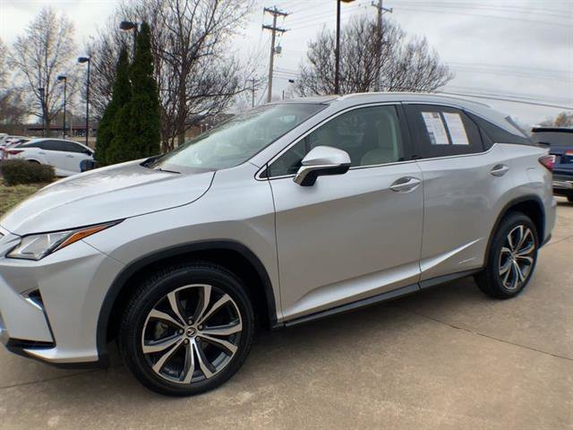 Used 2018 Lexus RX 450h AWD image 4