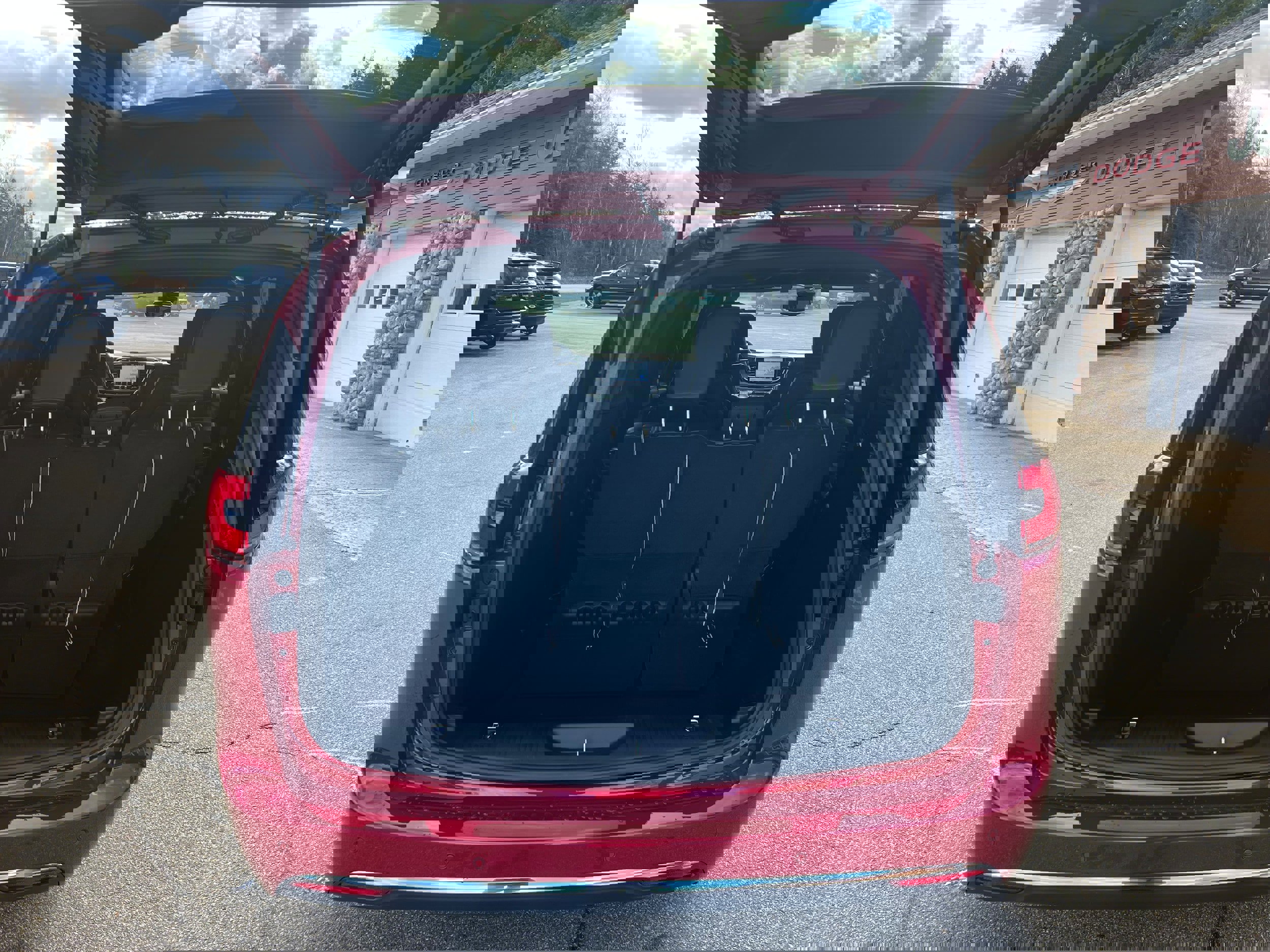 New 2026 Chrysler Pacifica Select image 20