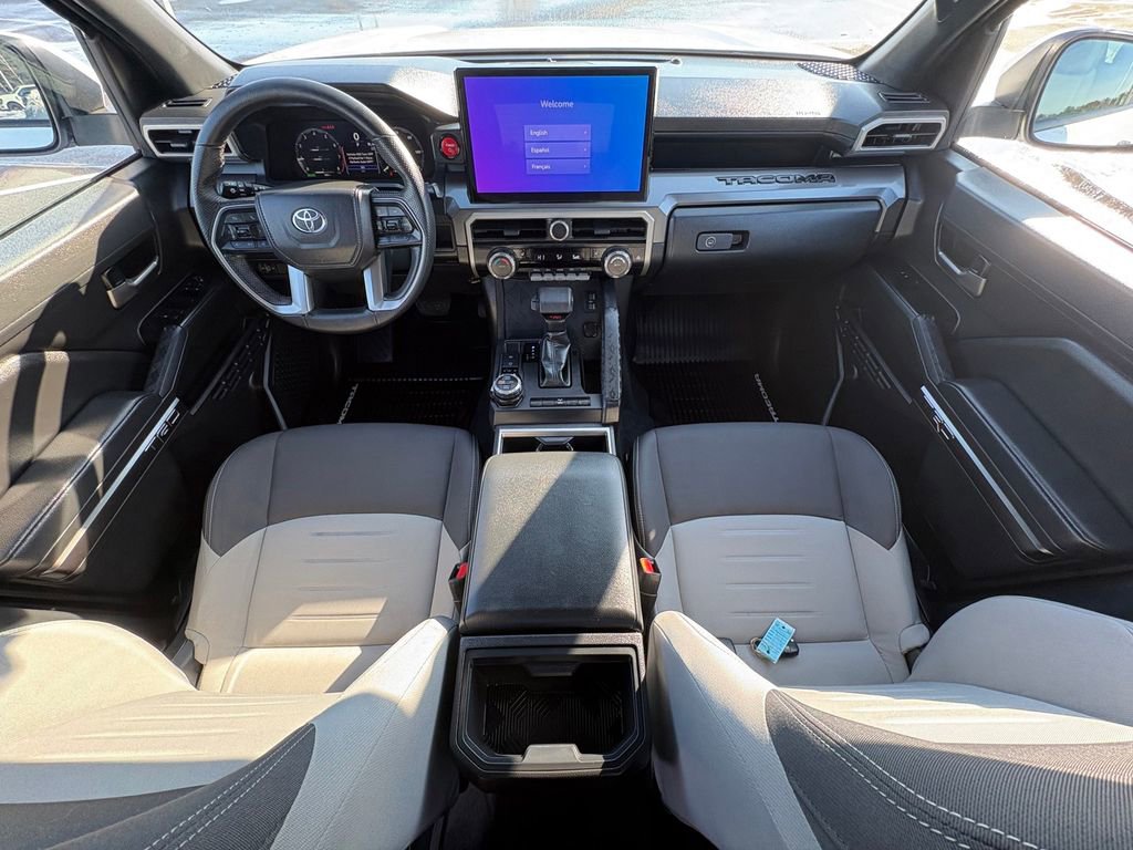 Used 2025 Toyota Tacoma TRD Off-Road image 21