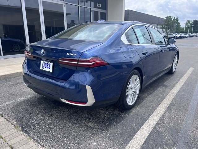 New 2024 BMW 530i xDrive w/ Premium Package image 3