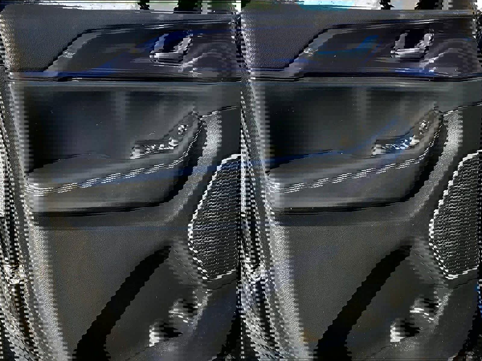 Used 2021 Jeep Grand Cherokee L Laredo image 9