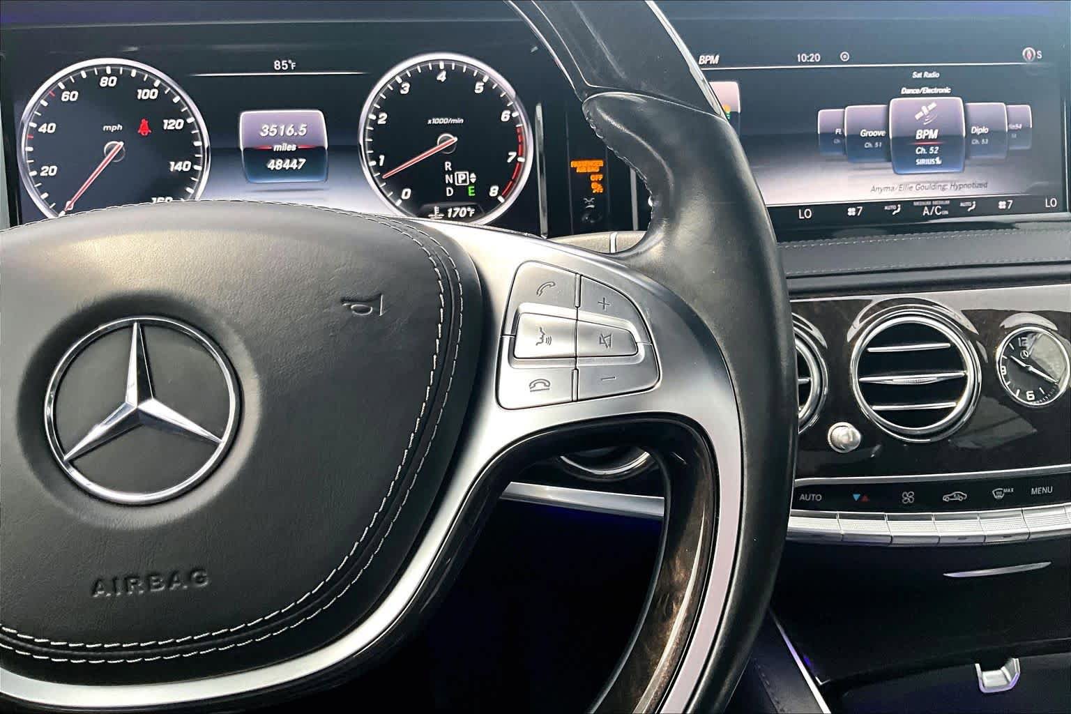 Used 2015 Mercedes-Benz S 550 Sedan image 25