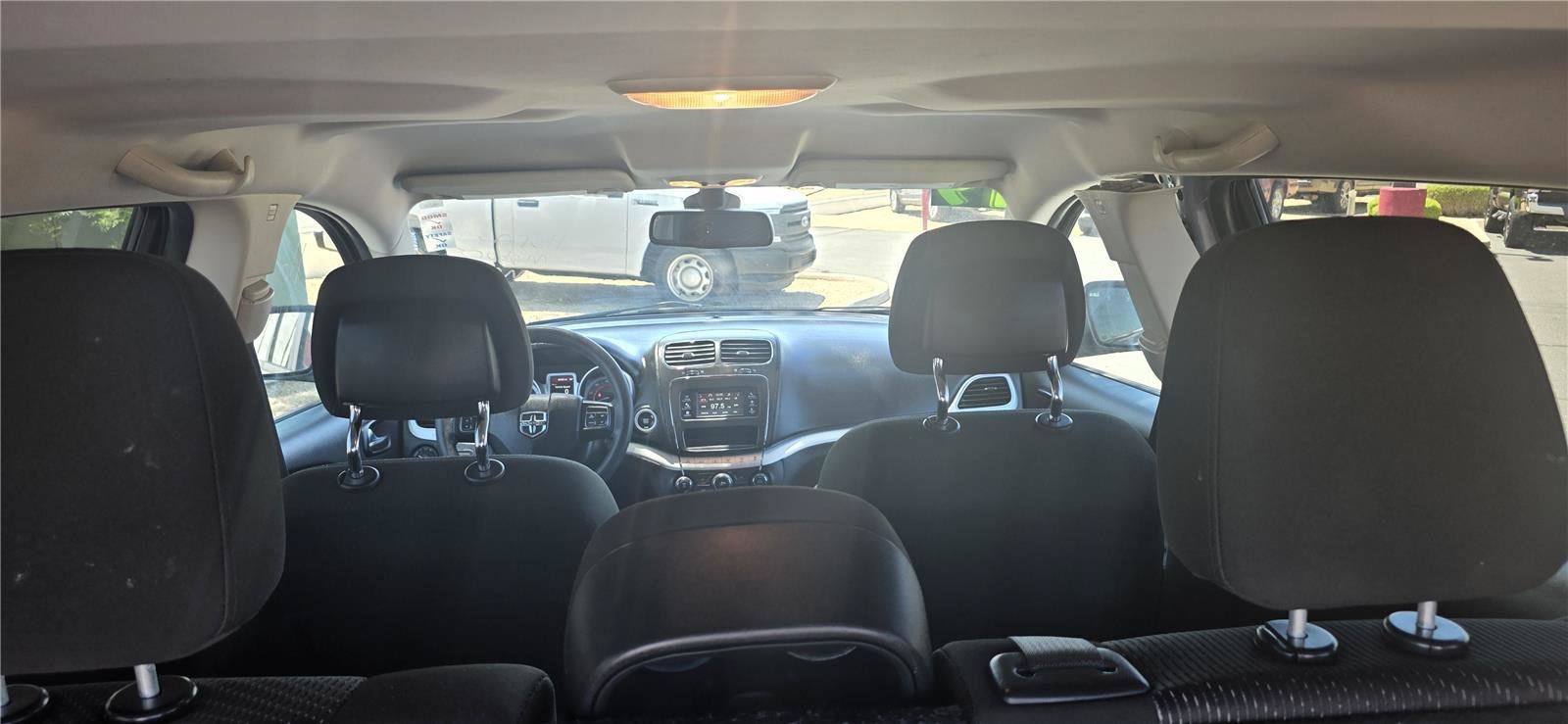 Used 2019 Dodge Journey SE FWD image 11