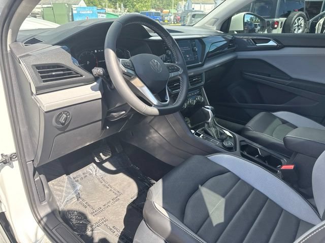 Used 2023 Volkswagen Taos SEL AWD/4WD image 19