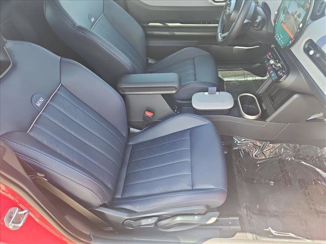 Used 2025 MINI Cooper S FWD image 16