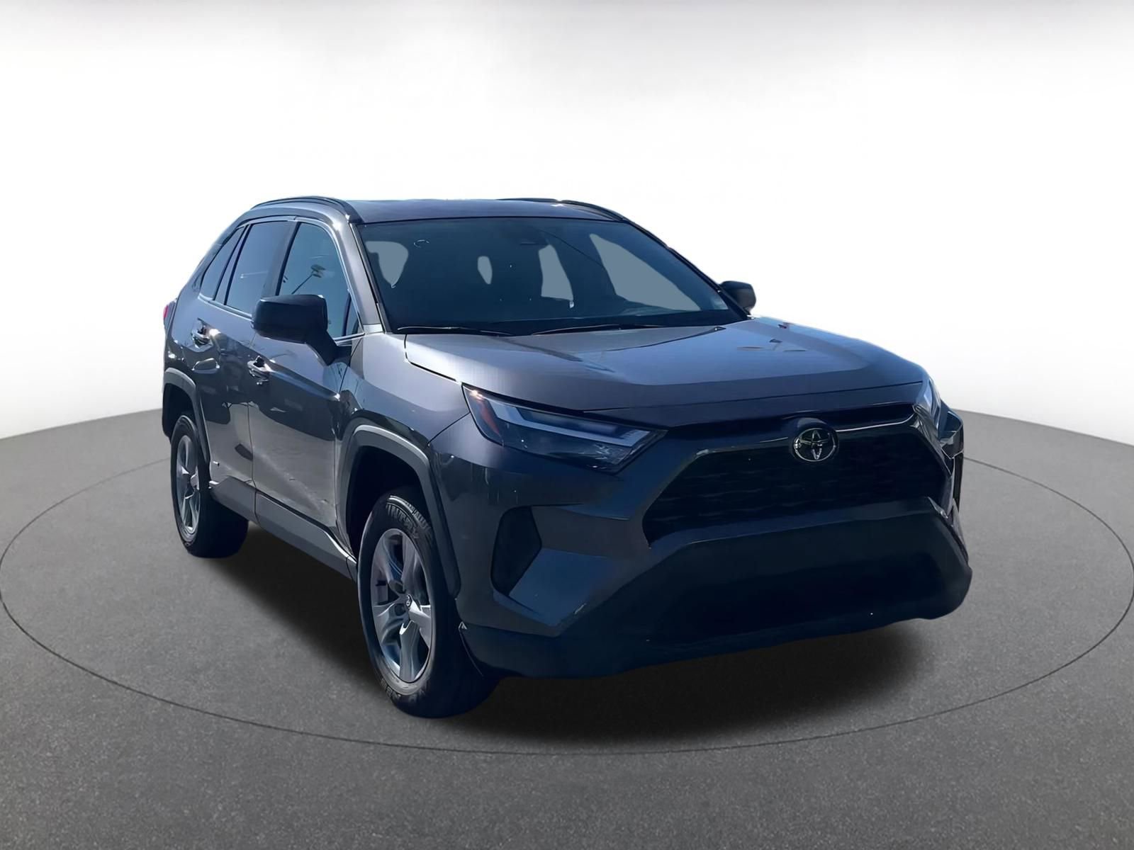Used 2025 Toyota RAV4 LE image 3