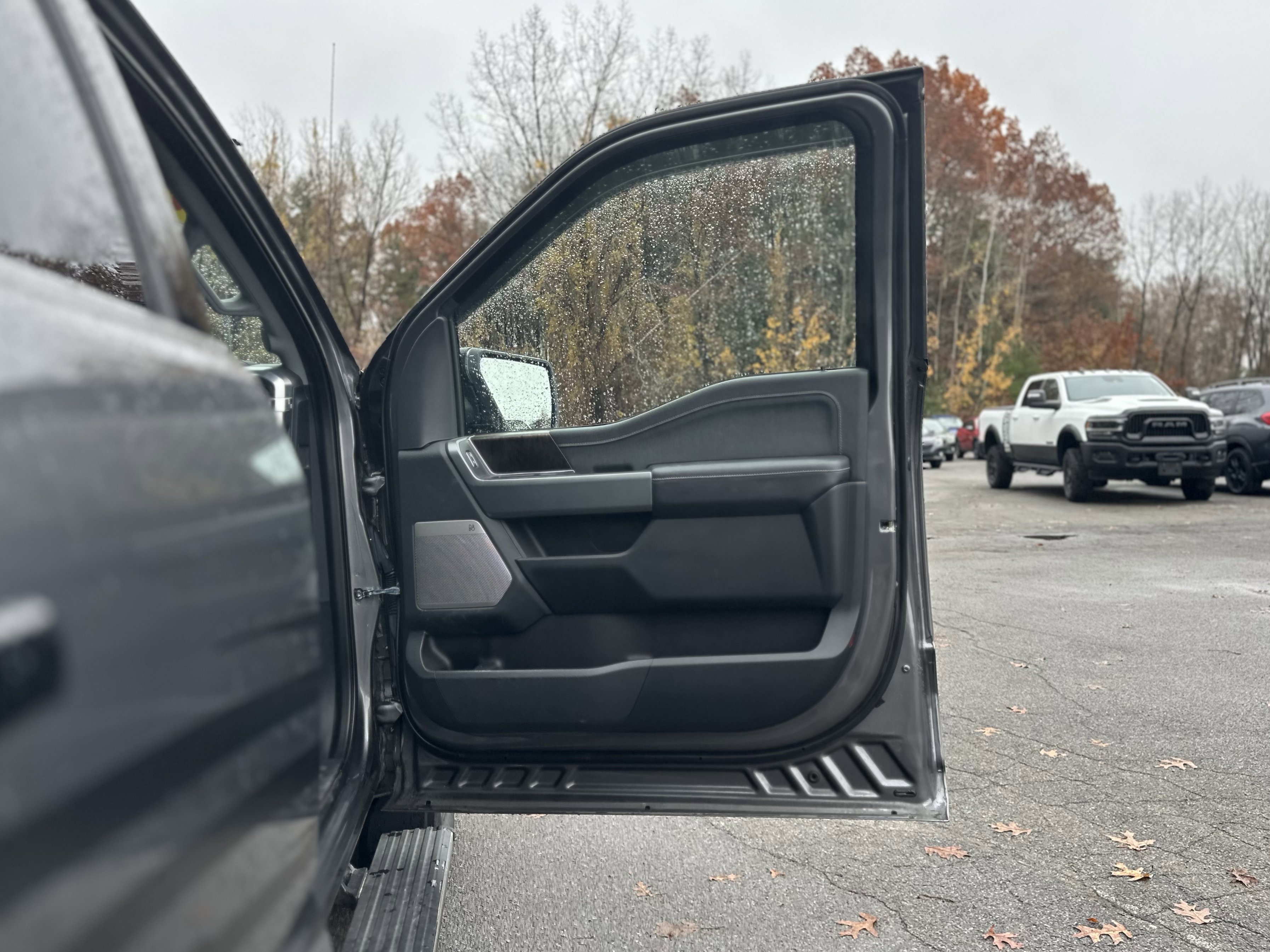 Used 2021 Ford F150 Lariat w/ Equipment Group 502A High image 33