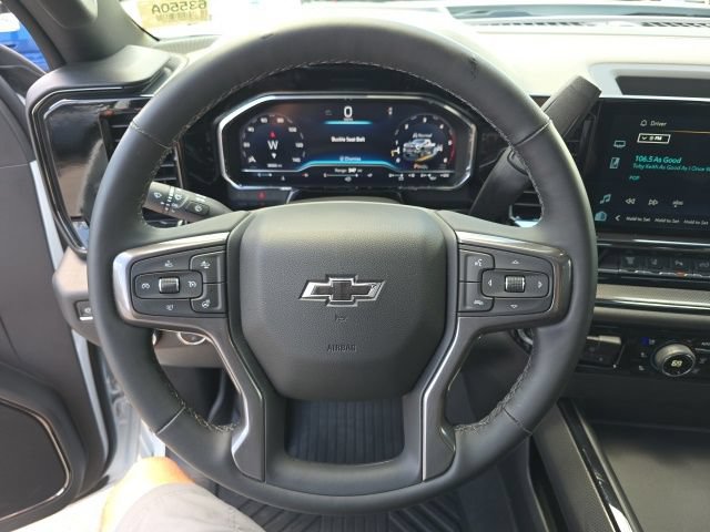 Used 2025 Chevrolet Silverado 2500 ZR2 w/ Technology Package AWD/4WD image 24