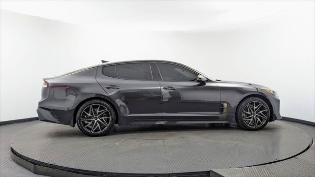 Used 2023 Kia Stinger GT-Line w/ Sun & Sound Package RWD image 9