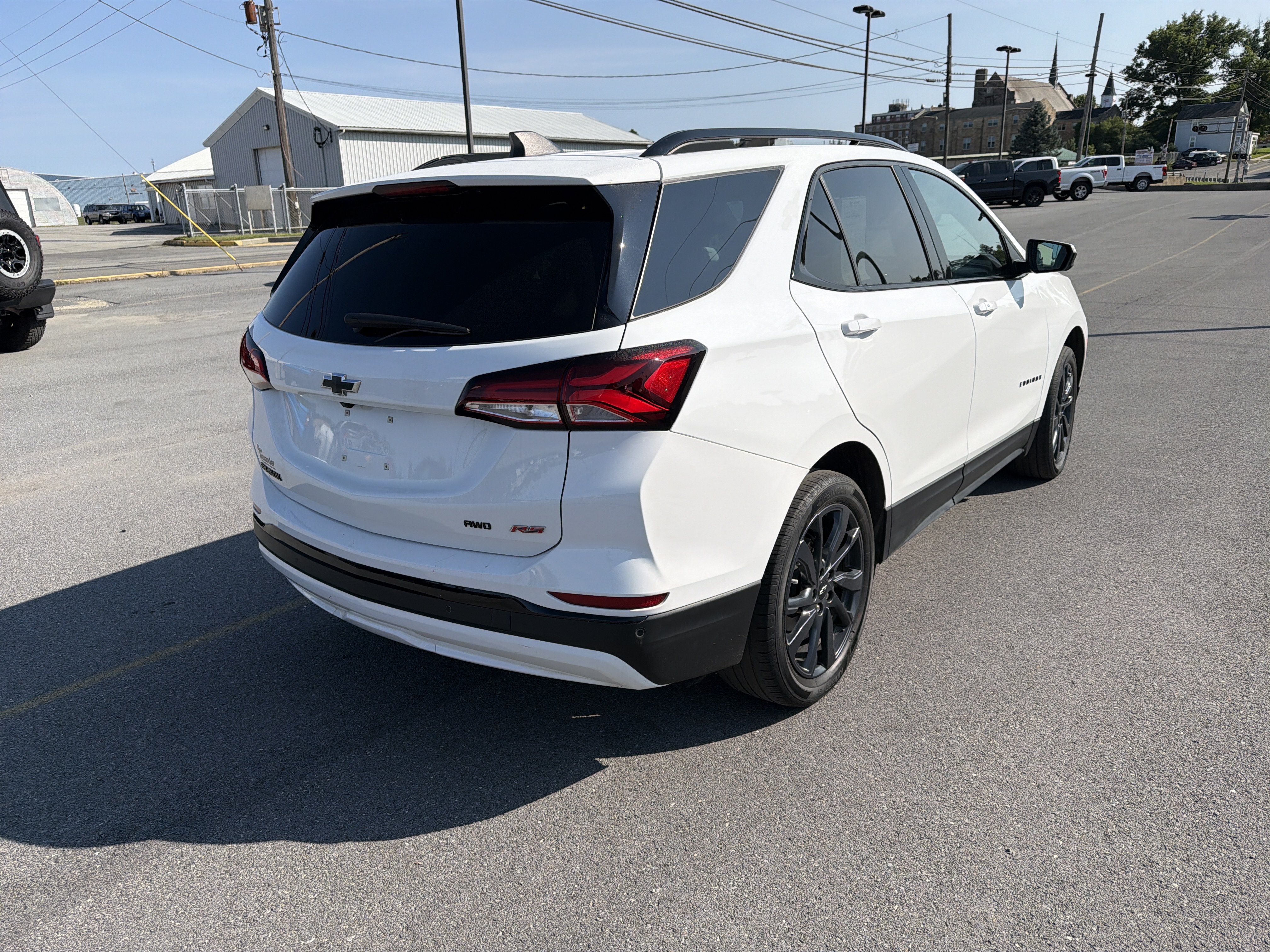 Used 2024 Chevrolet Equinox RS w/ LPO, Floor Liner Package AWD/4WD video 4