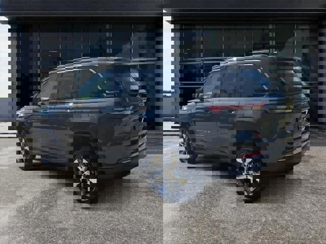 New 2026 Jeep Grand Cherokee Limited w/ Luxury Tech Group II image 29