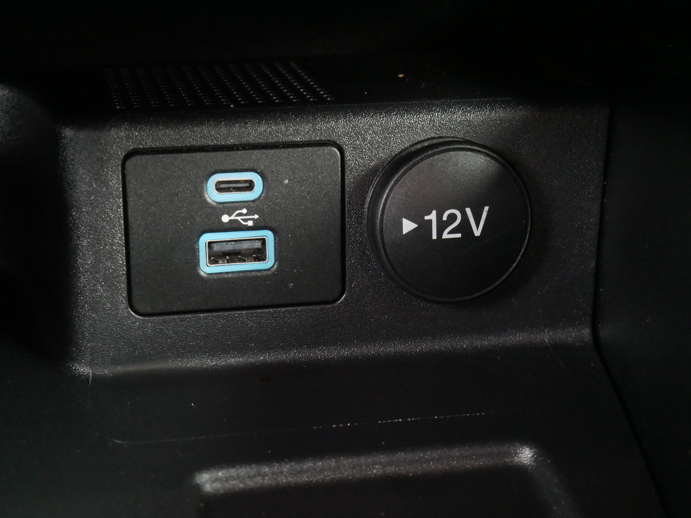 Certified 2022 Ford Escape S image 30