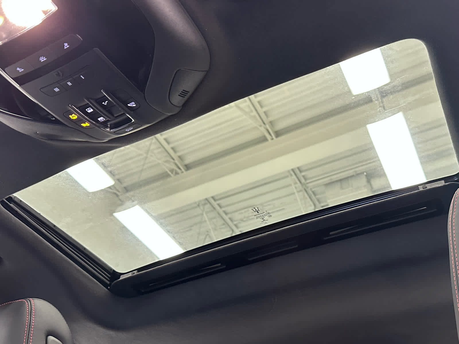 Used 2022 Maserati Ghibli Trofeo image 39