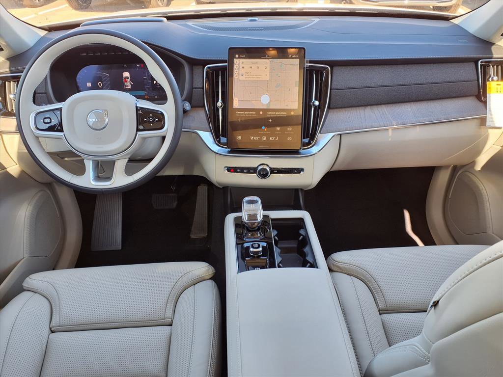 New 2026 Volvo XC90 B6 Ultra w/ Protection Package image 11