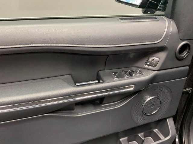 Used 2024 Ford Expedition XLT AWD/4WD image 15