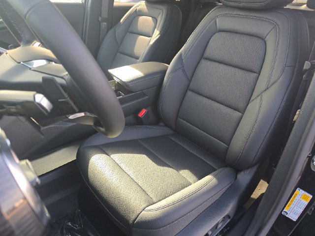 New 2026 Chevrolet Equinox LT w/ Convenience Package II FWD image 20