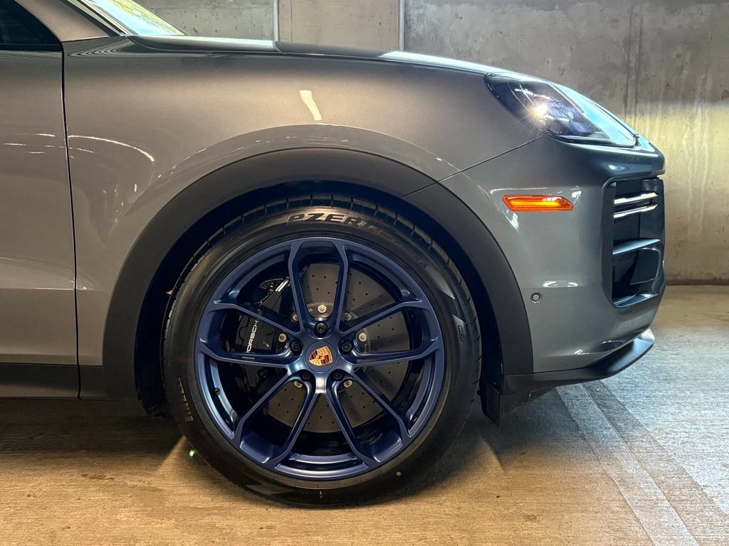 New 2026 Porsche Cayenne Turbo GT AWD/4WD image 12