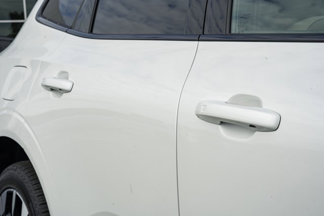 New 2026 Volvo XC60 T8 Plus w/ Protection Package Premier image 15