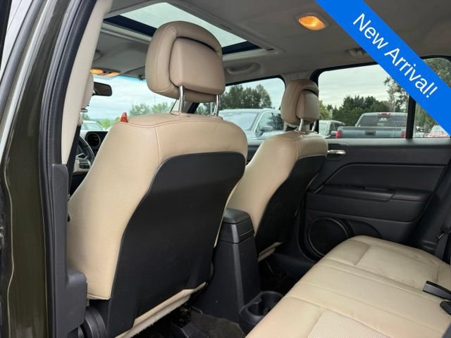 Used 2017 Jeep Patriot 75th Anniversary w/ Power Value Group AWD/4WD image 9