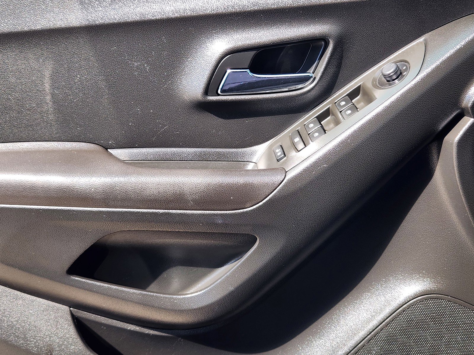 Used 2015 Chevrolet Trax LT image 17