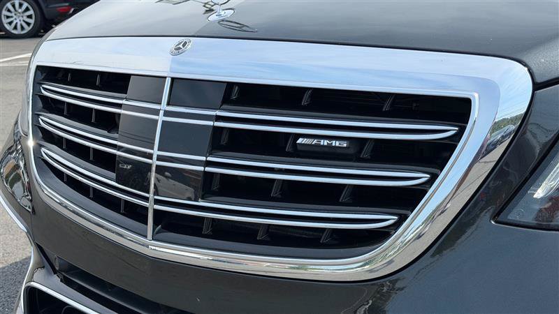 Used 2018 Mercedes-Benz S 63 AMG S 4MATIC Sedan image 16