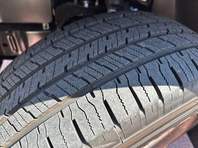 Used 2025 Nissan Frontier S image 33