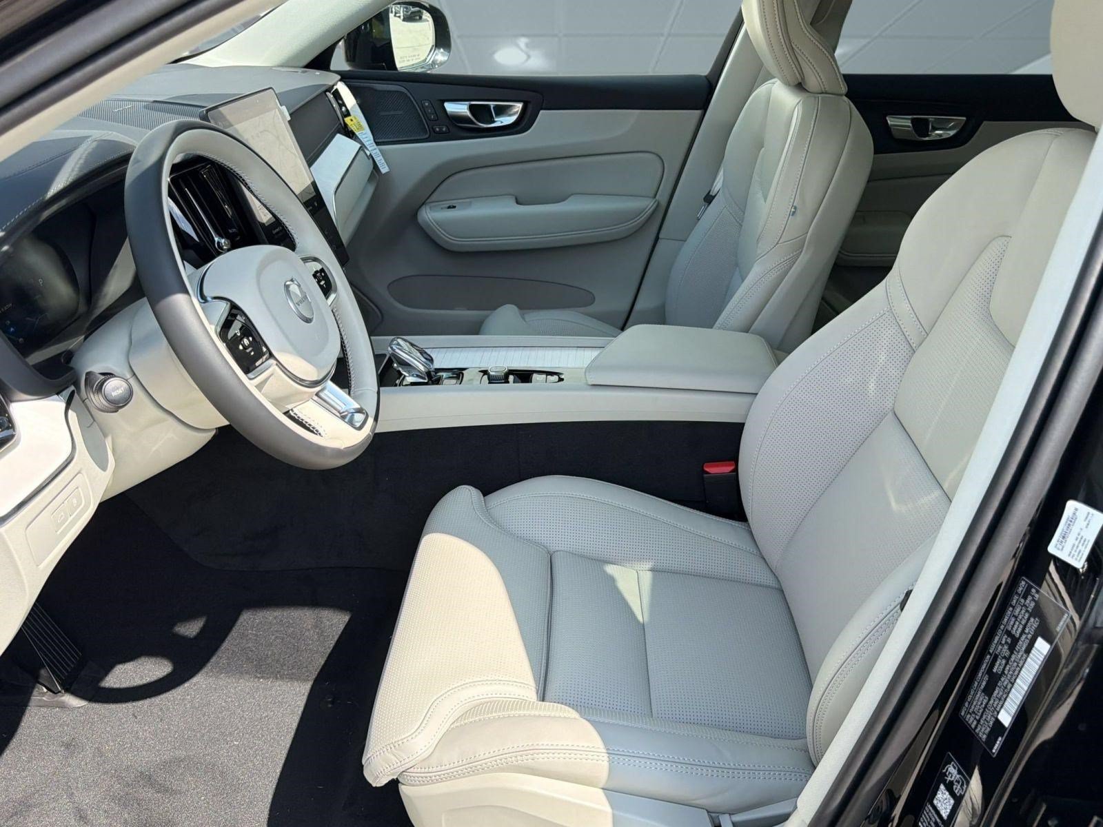 New 2026 Volvo XC60 T8 Ultra w/ Protection Package Premier AWD/4WD image 5