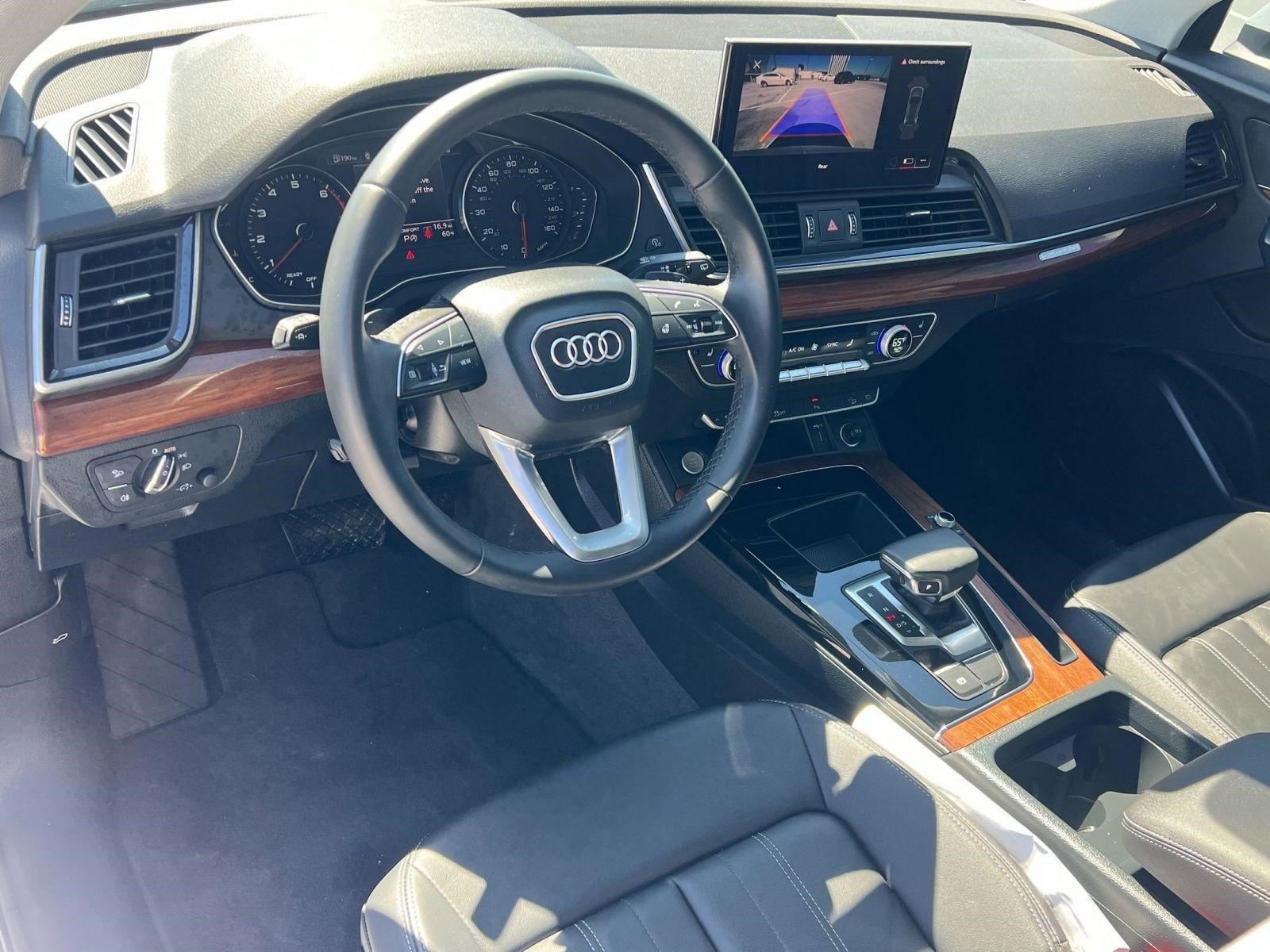 Certified 2023 Audi Q5 2.0T Premium w/ Convenience Package image 4