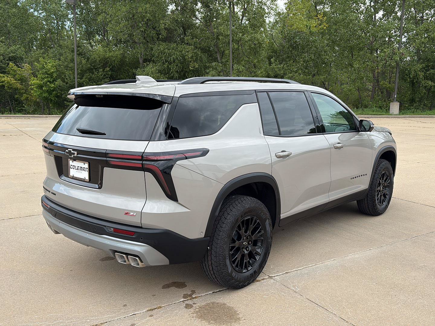 New 2027 Chevrolet Traverse Z71 w/ Enhanced Driving Package AWD/4WD image 24