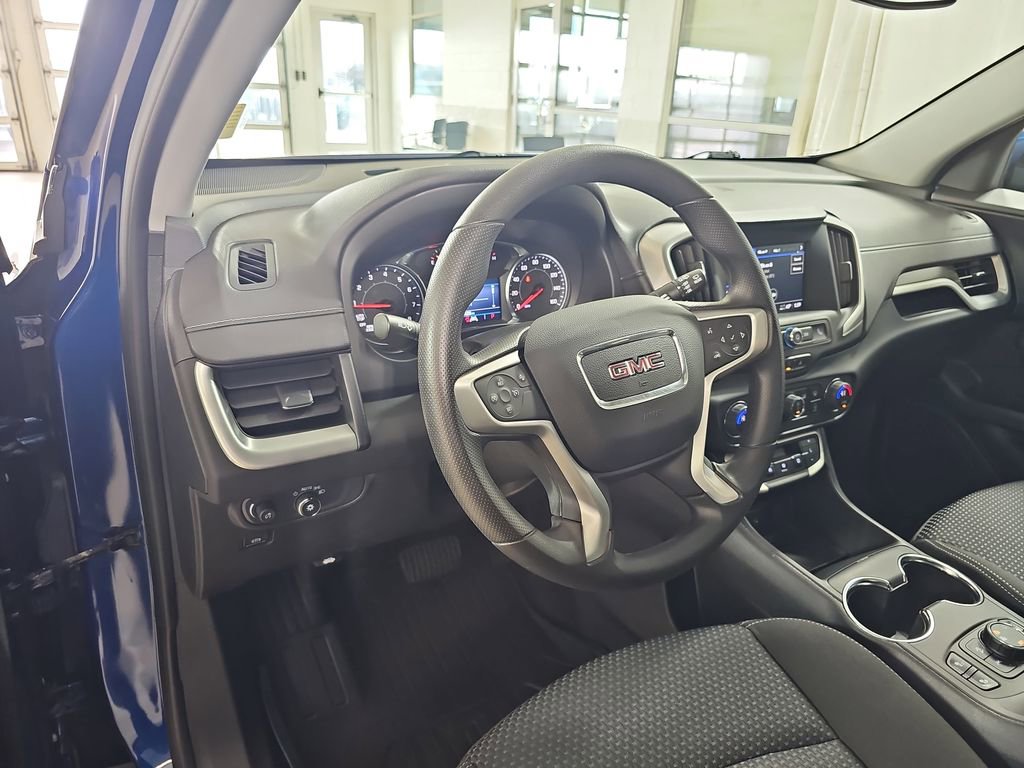 Certified 2022 GMC Terrain SLE w/ Driver Convenience Package image 19