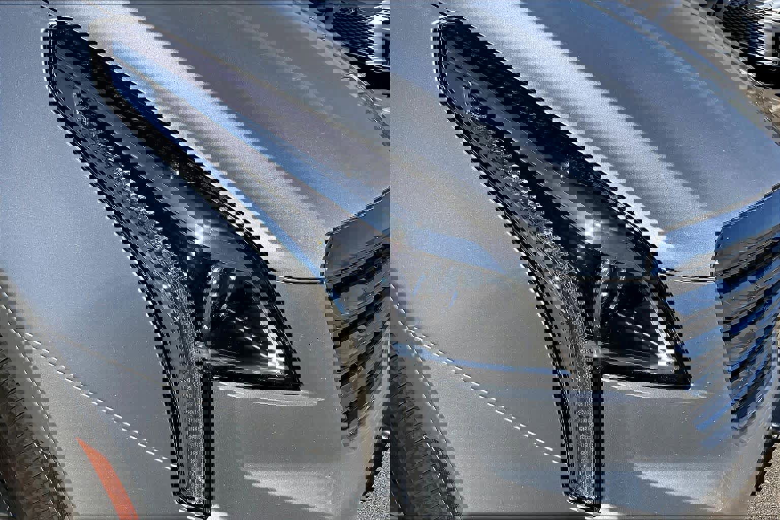 Used 2017 Cadillac XT5 Luxury w/ Driver Awareness Package image 27