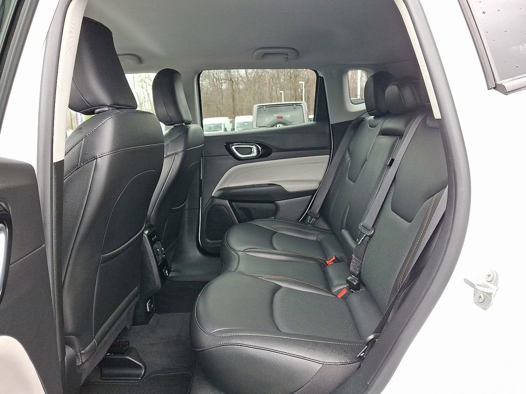 Used 2022 Jeep Compass Limited image 11