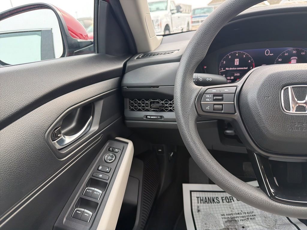 Used 2025 Honda Accord LX image 19