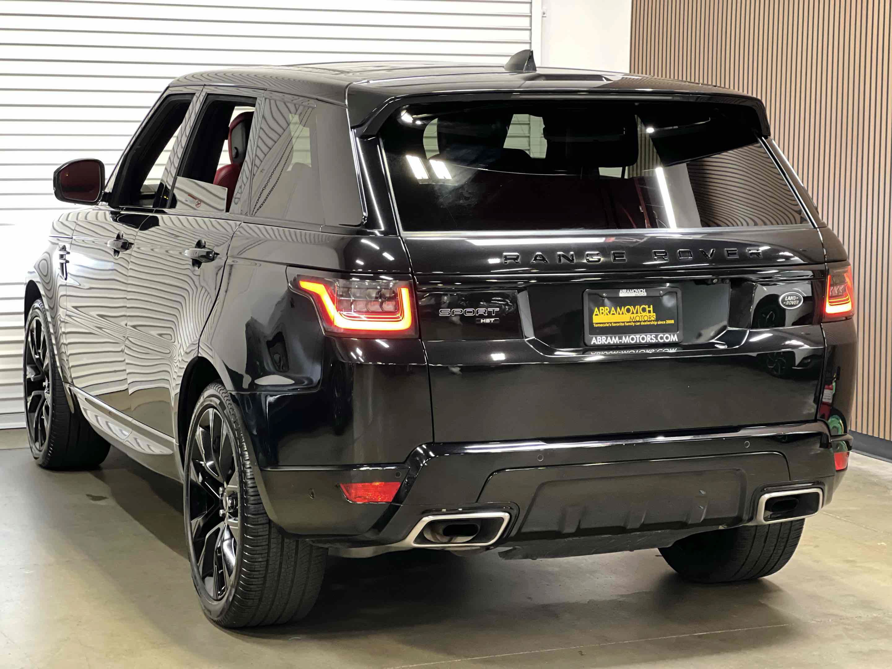 Used 2021 Land Rover Range Rover Sport HST AWD/4WD image 4