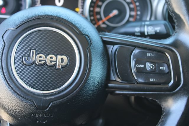 Used 2022 Jeep Gladiator Overland AWD/4WD image 25