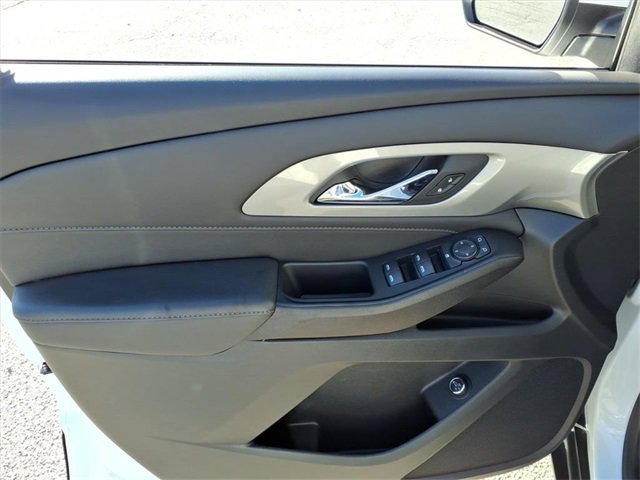 Certified 2022 Chevrolet Traverse LT w/ LPO, Floor Liner Package image 18