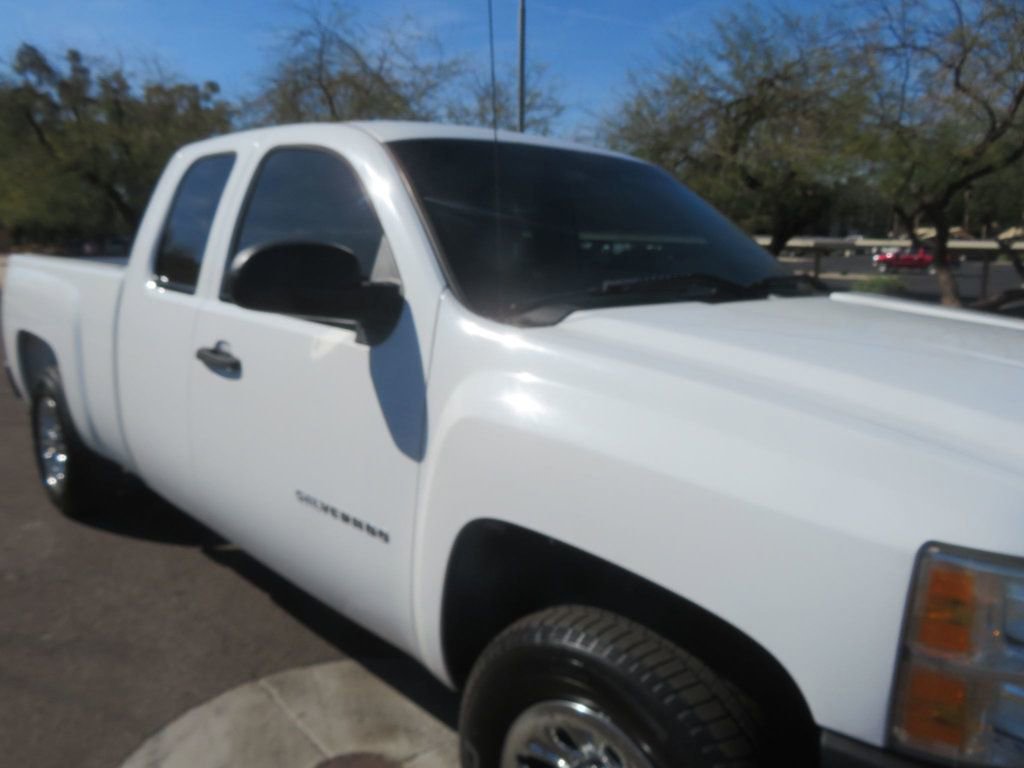 Used 2013 Chevrolet Silverado 1500 W/T image 9