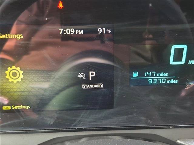 Used 2025 Nissan Kicks SV FWD image 11
