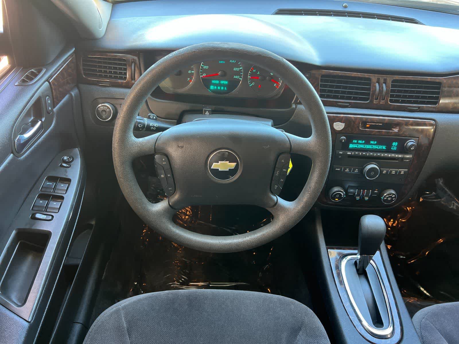 Used 2016 Chevrolet Impala LT FWD image 15
