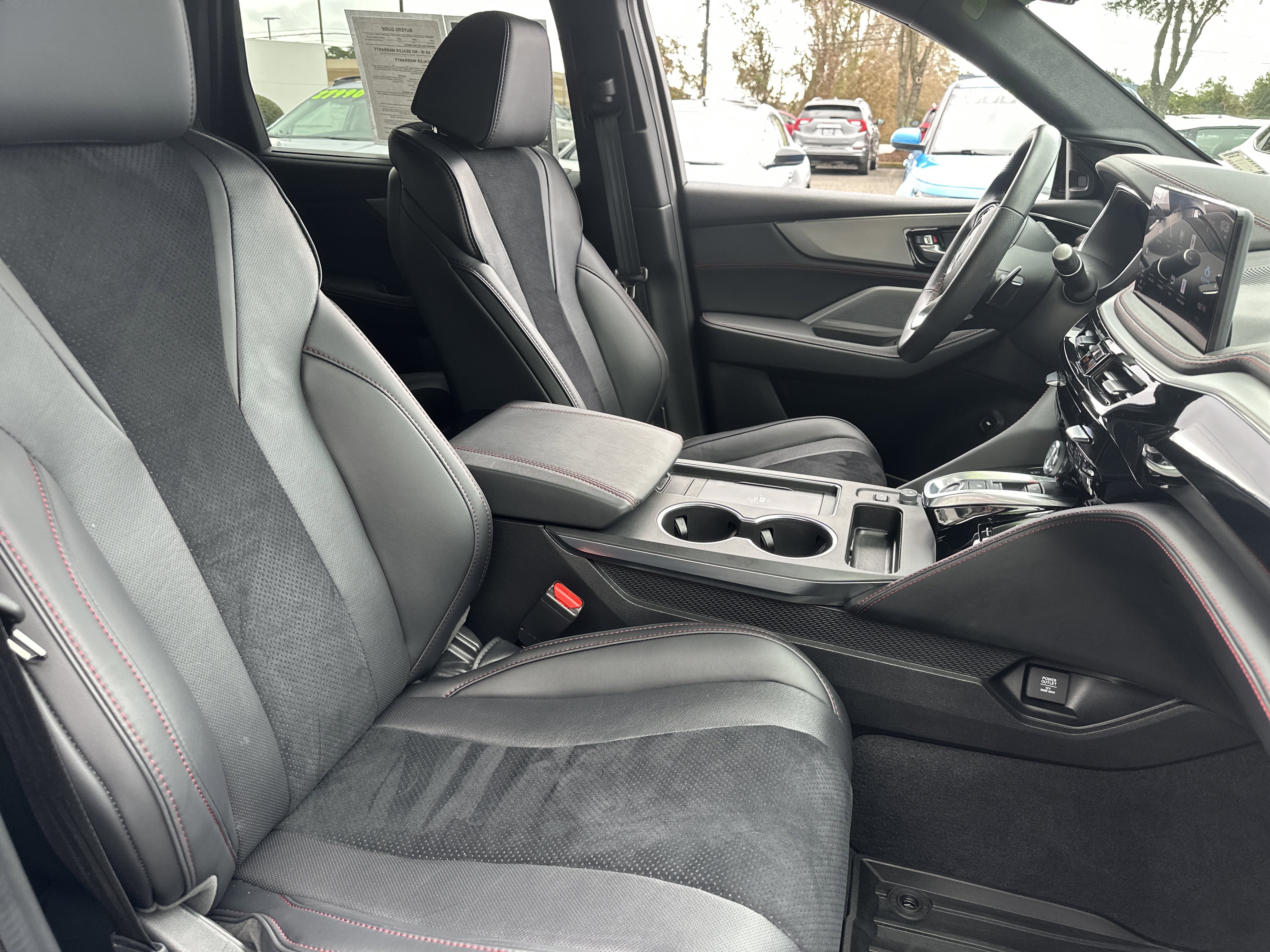 Used 2025 Acura MDX A-Spec image 13