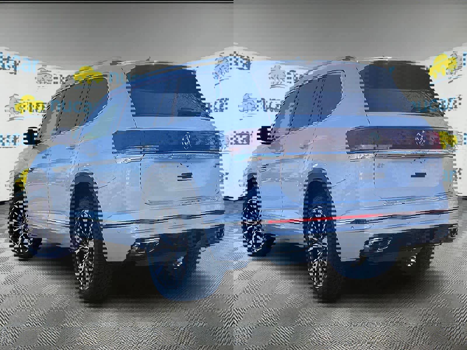 Certified 2024 Volkswagen Atlas SEL Premium R-Line image 4