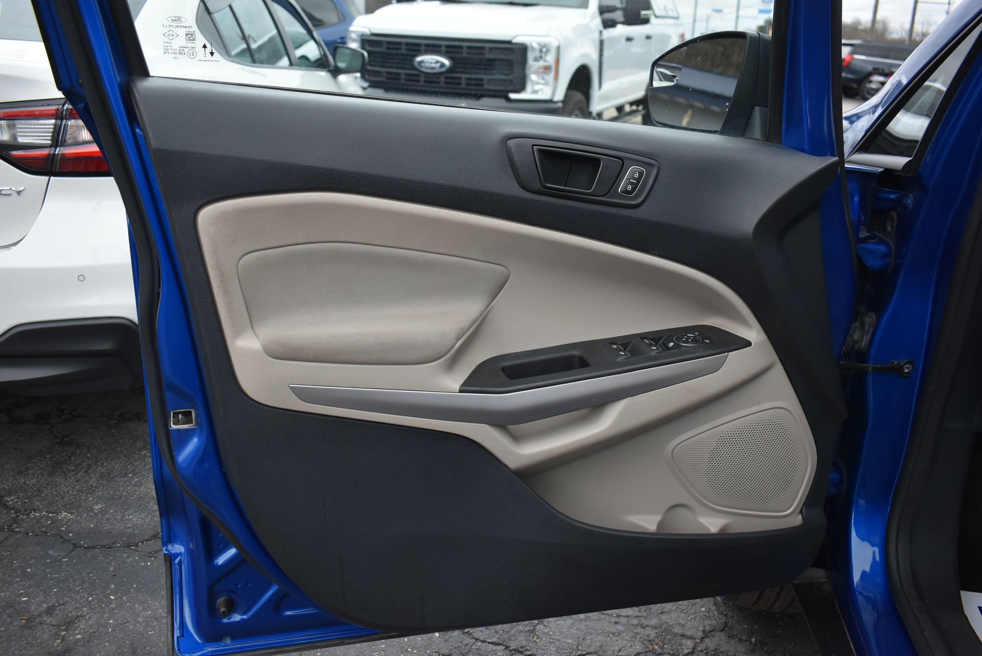 Certified 2021 Ford EcoSport S image 12